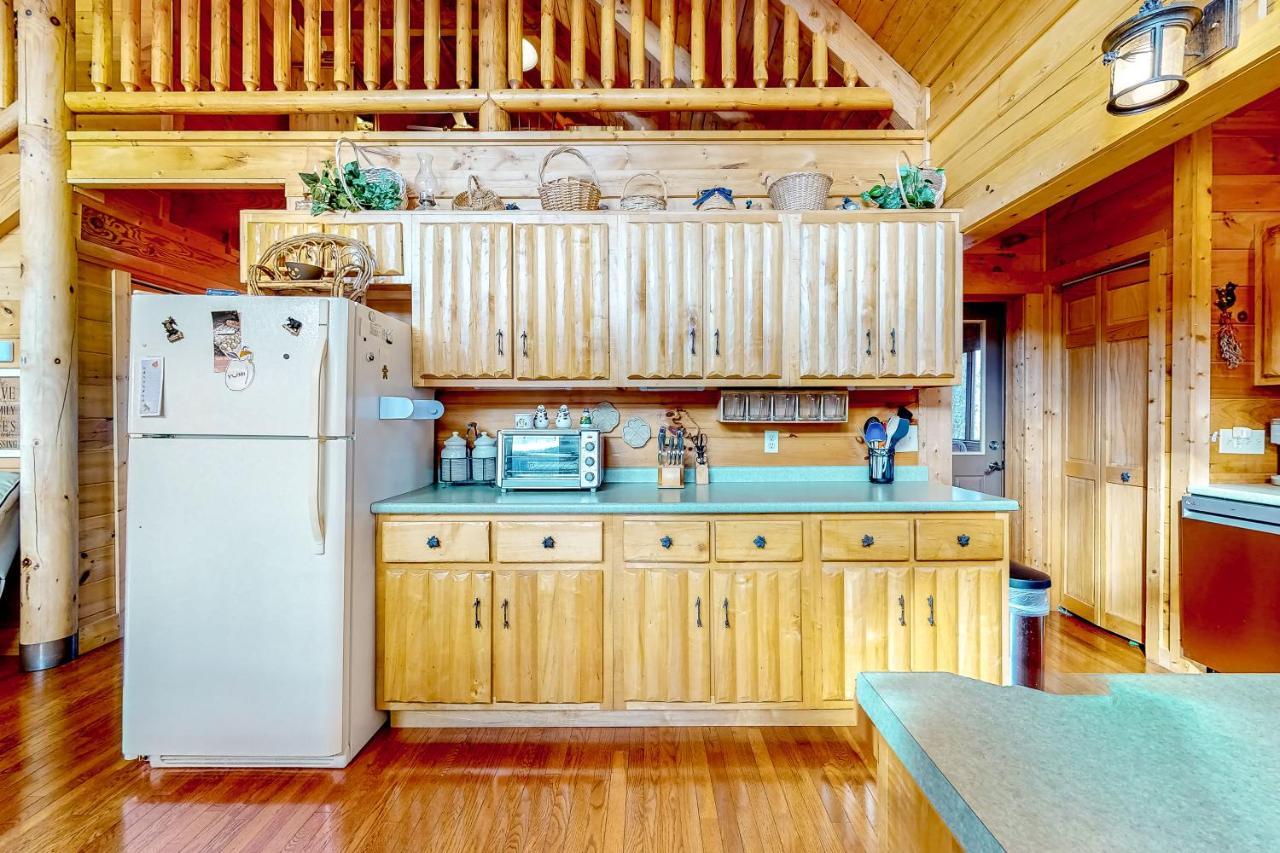 Lazy Bear Lodge Sevierville Exterior foto
