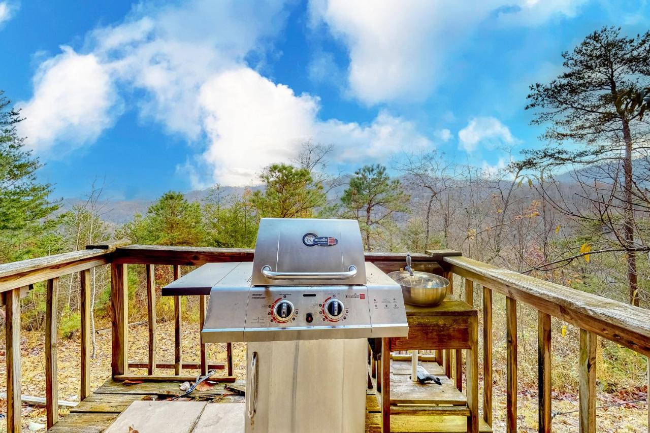 Lazy Bear Lodge Sevierville Exterior foto